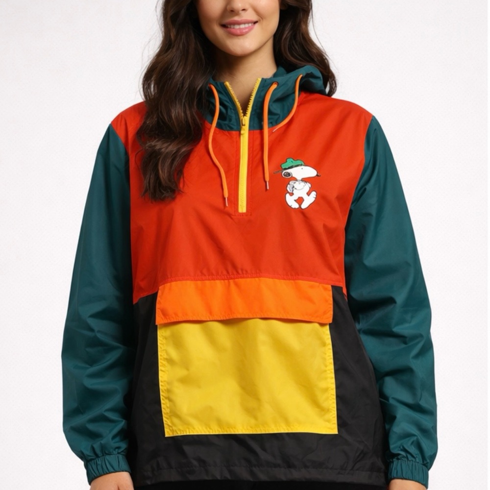 90’s nostalgia SNOOPY cartoon, with spacious front pocket for puppy or kitten.